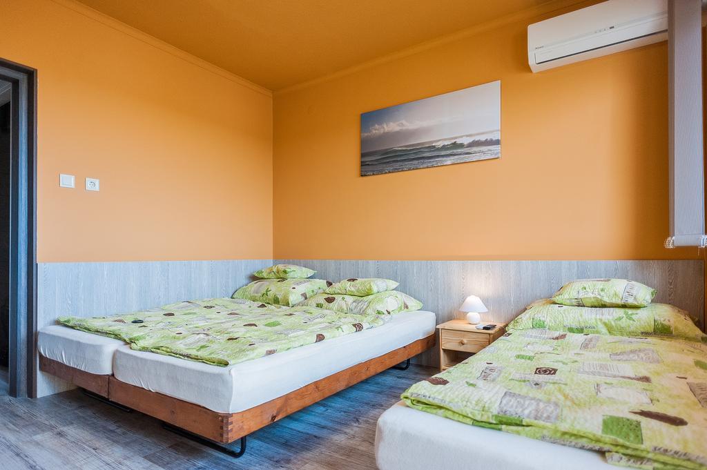 Milan Apartmanok Siofok Exterior photo